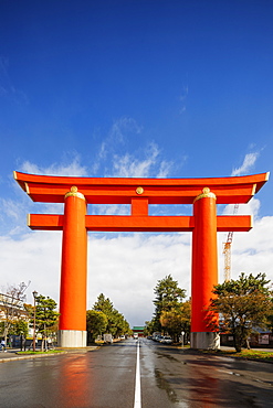 Torii gate at Heian Jingu Shinto shrine, Kyoto, Japan, Asia