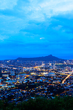 Honolulu, night view of Waikiki and Diamond Head, Oahu Island, Hawaii, United States of America, North America