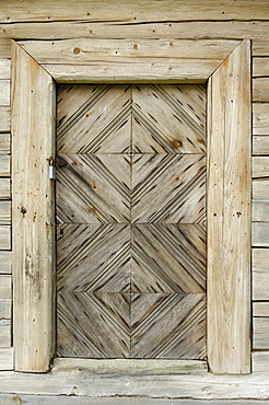 Door detail of a traditional Lithuanian farmstead from the Zemaitija region, Lithuanian Open Air Museum, Rumsiskes, near Kaunas, Lithuania, Baltic States, Europe