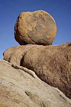 Boulder, Alabama Hills, Inyo National Forest, California, United States of America, North America