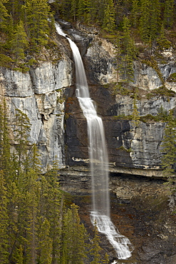 Bridal Veil Falls, Banff National Park, UNESCO World Heritage Site, Rocky Mountains, Alberta, Canada, North America