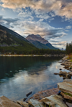 Mount Kerkeslin reflected in Horseshoe Lake, Jasper National Park, UNESCO World Heritage Site, Alberta, Rocky Mountains, Canada, North America