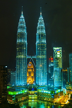 Petronas twin towers, Kuala Lumpur, Malaysia, Southeast Asia, Asia