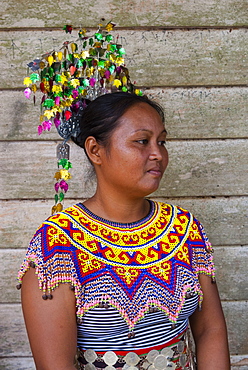 Iban woman, Mengkak Iban Longhouse, Batang Ai National Park, Sarawak, Borneo, Malaysia, Southeast Asia, Asia