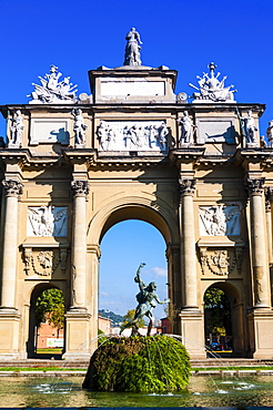 Piazza della Liberta , Arco dei Lorena (Lorena's triumphal arch), Florence (Firenze), UNESCO World Heritage Site, Tuscany, Italy, Europe