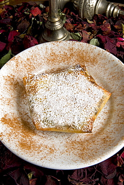 Bstilla, Moroccan pie with pigeon, raisin, sugar, cinnamon, Morocco, North Africa, Africa