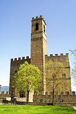 Castello di Poppi dei Conti Guidi (Castle of Conti Guidi in Poppi), Casentino, Arezzo, Tuscany, Italy, Europe