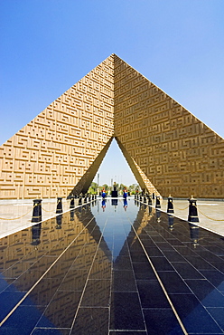 Unknown Soldier Memorial and Anwar Sadat Tomb, Nasser City, Cairo, Egypt, North Africa, Africa