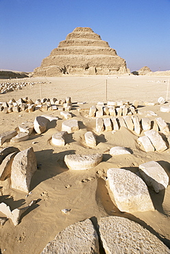 The stepped pyramid, Saqqara (Sakkara), UNESCO World Heritage Site, Egypt, North Africa, Africa