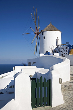 Oia, Santorini (Thira), Cyclades, Greek Islands, Greece, Europe