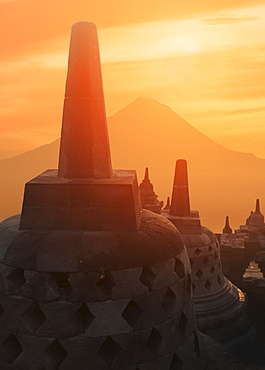 Borobudur Buddhist Temple, UNESCO World Heritage Site, Java, Indonesia, Southeast Asia, Asia