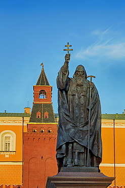 Statue of Patriarch Hermogenes in Alexander Gardens near the Kremlin, Moscow, Russia, Europe