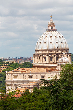 St. Peter's Basilica, UNESCO World Heritage Site, Vatican, Rome, Lazio, Italy, Europe