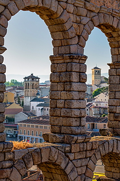 Segovia's ancient Roman Aqueduct, UNESCO World Heritage Site, Segovia, Castilla y Leon, Spain, Europe