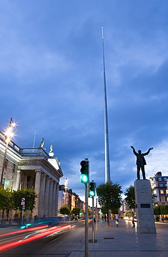 O'Connell Street, General Post Office, Monument of Light (The Spike), and Jim Larkin statue in the evening, Dublin, Republic of Ireland, Europe