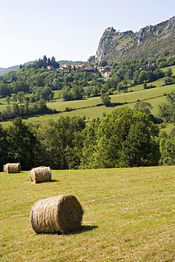 Round straw bales, Roquefixade, Ariege, Midi-Pyrenees, France, Europe