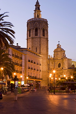 tower, el Miguelet, belfry, cathedral, evening light, Valencia, Costa del Azahar, Spain, Europe