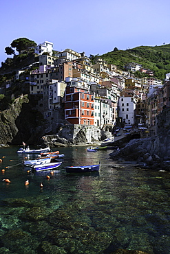 Clifftop village of Riomaggiore, Cinque Terre, UNESCO World Heritage Site, Liguria, Italy, Europe