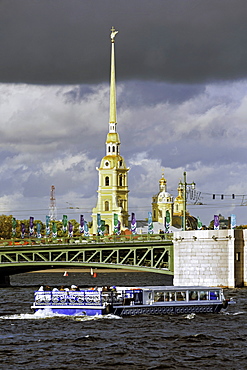 Peter and Paul Fortress on Neva riverside, UNESCO World Heritage Site, St. Petersburg, Russia, Europe