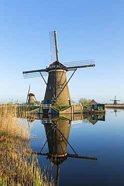 Windmills, Kinderdijk, UNESCO World Heritage Site, Netherlands, Europe