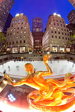 Ice Skating Rink below the Rockefeller Centre, Fifth Avenue, New York City, New York, United States of America, North America