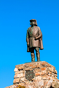 John Cabot Monument, Historic Cape Bonavista Lighthouse Provincial Historic Site, Bonavista Peninsula, Newfoundland, Canada, North America