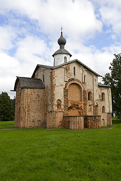 Paraskeva Church, 13th century, UNESCO World Heritage Site, Veliky Novgorod, Novgorod Oblast, Russia, Europe