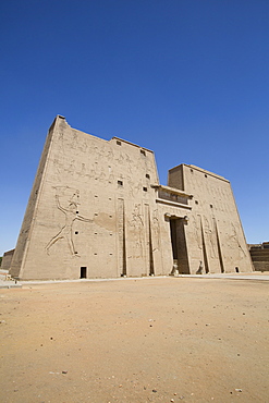 First Pylon, Temple of Horus, Edfu, Egypt, North Africa, Africa