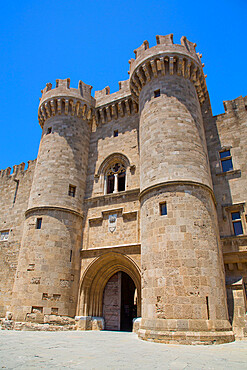 Entrance Gate, Palace of the Grand Master of the Knights, Rhodes Old Town, UNESCO World Heritage Site, Rhodes, Dodecanese Island Group, Greek Islands, Greece, Europe