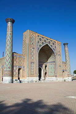 Ulug Bek Madrassah, Registan Square, Samarkand, Uzbekistan