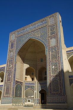 Mir-I Arab Madrasah (1530-1536), Poi Kalyon Square, Buhkara, Uzbekistan