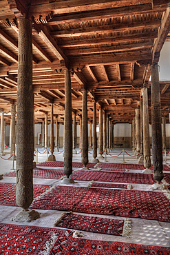 Interior, Juma Mosque, Ichon Qala (Itchan Kala), UNESCO World Heritage Site, Khiva, Uzbekistan, Central Asia, Asia