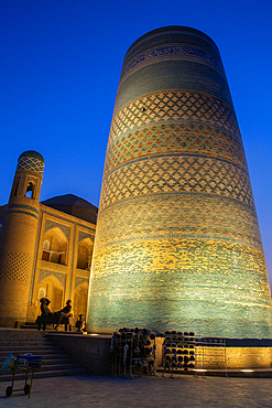 Evening, Kalta Minaret, Ichon Qala (Itchan Kala), UNESCO World Heritage Site, Khiva, Uzbekistan, Central Asia, Asia