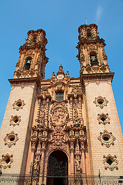 Churrigueresque Style Towers, Church of Santa Prisca de Taxco, founded 1751, UNESCO World Heritage Site, Taxco, Guerrero, Mexico, North America