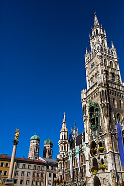 Clock Tower with Glockenspiel, New Town Hall, Marienplatz (Plaza) (Square), Old Town, Munich, Bavaria, Germany, Europe