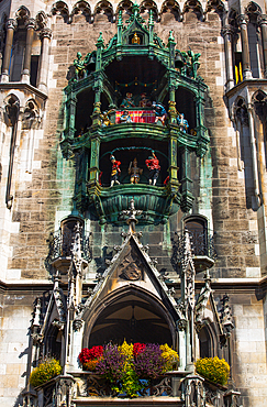 Glockenspiel, New Town Hall, Marienplatz (Plaza) (Square), Old Town, Munich, Bavaria, Germany, Europe