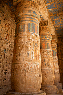 Column Reliefs, West Portico, Second Courtyard, Medinet Habu, Mortuary Temple of Ramesses III, 1187-56 BCE, Ancient Thebes, UNESCO World Heritage Site, Luxor, Egypt, North Africa, Africa