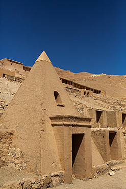 Tomb Entrance, Deir el-Medina, Ancient Thebes, UNESCO World Heritage Site, Luxor, Egypt, North Africa, Africa