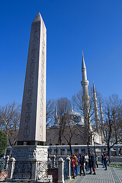 Obelisk of Theodosius, Ancient Egyptian Obelisk of Pharaoh Thutmose III, 1479 BC- 1425 BC), Hippodrome of Constantinople, UNESCO World Heritage Site, Istanbul, Turkey, Eurpe