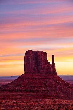 Early Morning Sunrise, West Mitten Butte, Monument Valley Navajo Tribal Park, Utah, USA