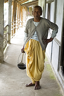 Monk, Dankhinbat Hindu monastery, Majuli Island, largest freshwater riverine island in the world, in the Brahmaputra River, Assam, India, Asia