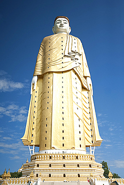 Lay Kyun Sakkya Standing Buddha, built between 1995 and 2008, standing 129 metres high with 31 floors, Monywa township, Sagaing Division, Myanmar (Burma), Asia