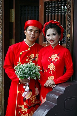 Traditional wedding at Thien Ung Buddhist temple, Quy Nhon, Vietnam, Indochina, Southeast Asia, Asia