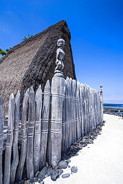 Wooden statues on the royal grounds  in Puuhonua o Honaunau National Historical Park, Big Island, Hawaii, United States of America, Pacific