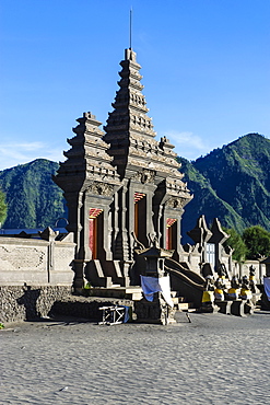 Hindu temple complex, Mount Bromo, Bromo Tengger Semeru National Park, Java, Indonesia, Southeast Asia, Asia