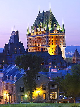 Chateau Frontenac illuminated at night, UNESCO World Heritage Site, Quebec City, Quebec, Canada, North America