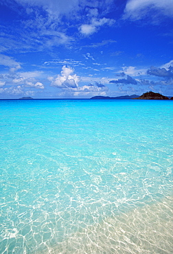 Trunk Bay, view of Caribbean Sea, U.S. Virgin Islands, West Indies, Caribbean, Central America