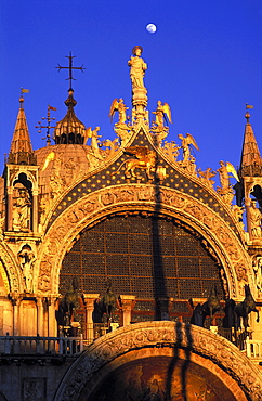 St. Mark and the Angels, Basilica San Marco, Venice, UNESCO World Heritage Site, Veneto, Italy, Europe