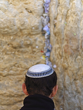 Western Wall (Wailing Wall) with worshipper, Jerusalem, Israel, Middle East