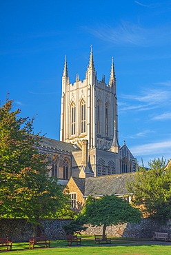 St. Edmundsbury Cathedral from the Abbey Gardens, Bury St. Edmunds, Suffolk, England, United Kingdom, Europe